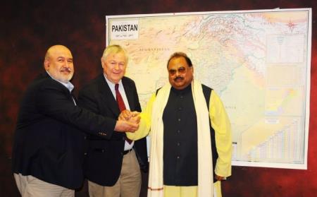 The Balochistan Post: امریکی کانگریس مین کا خان قلات و الطاف حسین سے ملاقات