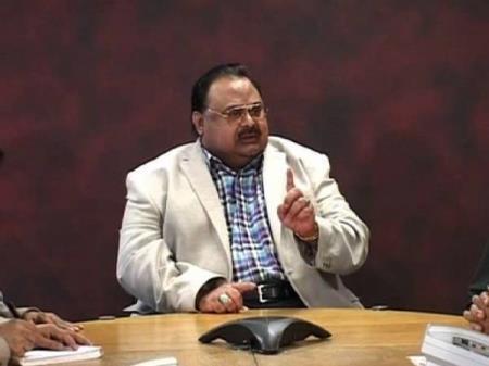 Instead of threatening me the rulers should see in their ranks: Altaf Hussain