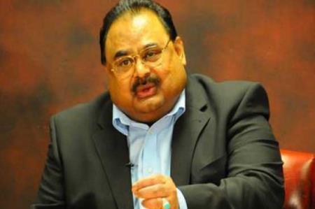 ایم کیوایم کے قائد الطا ف حسین کا کراچی میں رینجرز آپریشن پر عوامی ریفرنڈم کرانے کا مطالبہ 