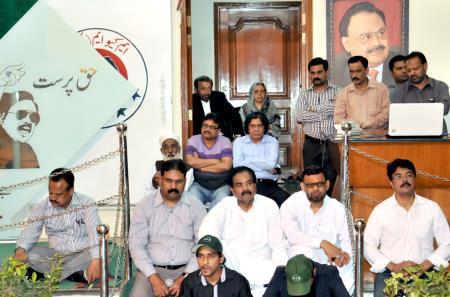 The elements wanted to eliminate MQM should understand that their dream would never come true: Altaf Hussain