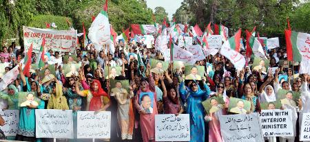 Picture Albums: Protest Held Throughout Pakistan Outside Nadra offices Against Delaying Tactics & Flimsy Excuses Given By Interior Ministry