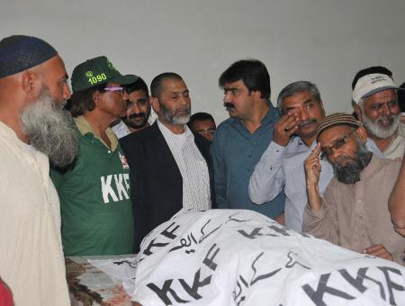 Altaf Hussain expresses condemnation of the brutal murder of a senior worker