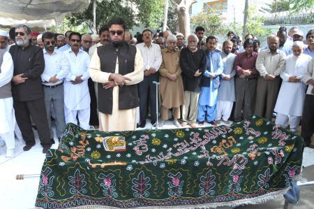 MQM delegation attends Bajia’s funeral
