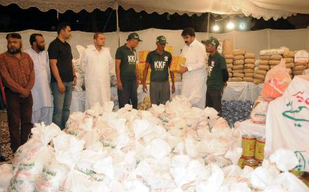 Album 5: MQM KKF Relief Activities For Famine Hit Tharparkar Victims  