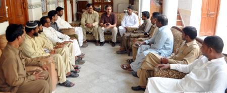 متحدہ قومی موومنٹ کی رابطہ کمیٹی نے حیدرآبادکی زونل کمیٹی تحلیل کرکے 11رکنی ایڈہاک زونل کمیٹی تشکیل دیدی