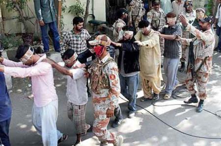 گزشتہ 9 روز کے دوران کراچی کے مختلف علاقوں سے پولیس اور رینجرز ایم کیوایم کے 20 کارکنوں کو گرفتار کرچکی ہے