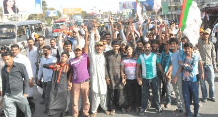 Album5: Mammoth Rally in Karachi To Express Solidarity With Pakistan Armed Forces  