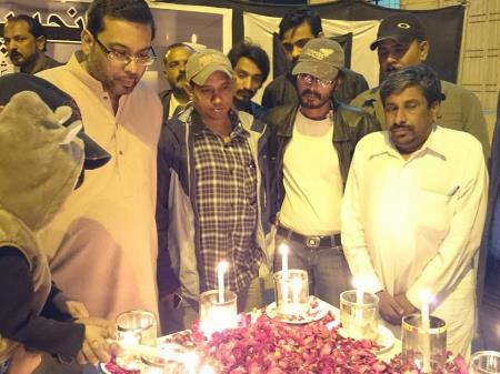Album: MQM Holds Candlelight vigil at different palces of city