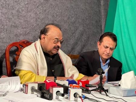 MQM inducts Basit Ali from S.A., Kehkashan Lakhnavi from U.S.A in CC