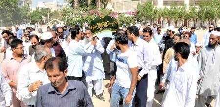 ایم کیوایم فیڈرل بھی ایریا سیکٹر کے کارکن ارشد حسین شہید کو محمد شاہ قبرستان نارتھ کراچی میں سپرد خاک کردیا گیا 