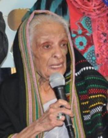Nadeem Nusrat laments on Bajia’s death