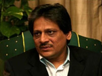 Governor Sindh calls PM Nawaz Sharif, Ch Nisar