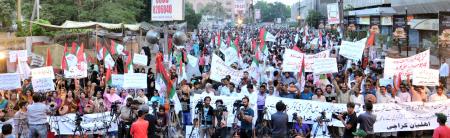 Water protest continues, MQM stages rally at KPC